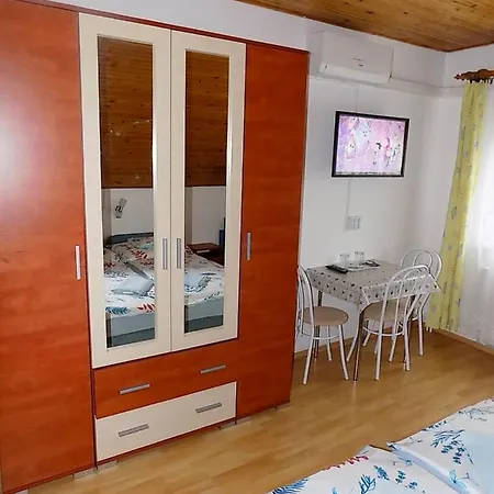Aart-haz Pensjonat 3*